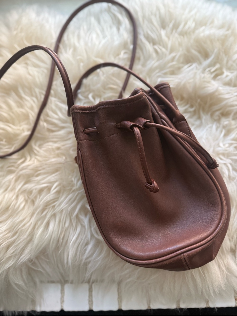 Coach vintage 90βs Brown Leather Drawstring Crossbody Bag